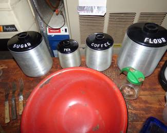 RETRO ALUMNUM CANISTER SET