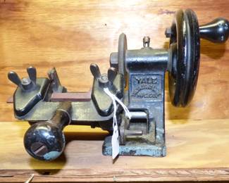 ANTIQUE YALE KEY CUTTER (SEE NEXT PIC)