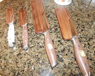 THE PIONEER WOMAN KITCHEN KNIVES WITH WOODEN SHEATHS (SEE NEXT PICTURE)