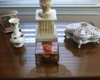 ROYAL ALBERT "OLD COUNTRY ROSE" VASE, ETC