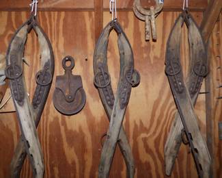 ANTIQUE HORSE HAMES, PULLEY