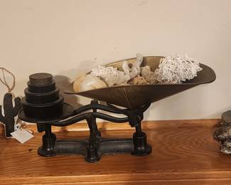 Vintage Case Iron Scale with weights