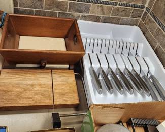 Knives and Cheese Slicer
