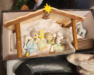 Precious Moments Nativity Set