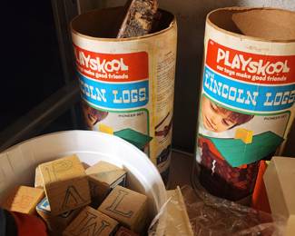 Vintage wood blocks and Lincoln Logs