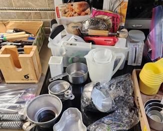 Measuring cups and kitchen gadgets