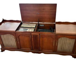 Vintage Record Cabinet w Zenith Stereo System