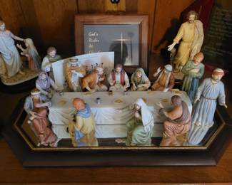 HOMCO 
Religious Home Interior