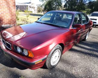 1995 BMW 525i. 140,000 miles. Automatic.  Good A/C. Runs Great! $4000 