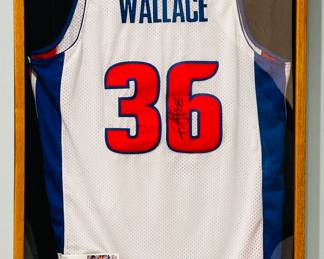 Authentic Rashid Wallace Signed jersey. 