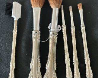 Beautiful Vintage Silver Plate Makeup Brush 6-Piece Vanity Set.