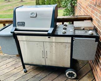 Weber LP Genesis-Gold 8133 BBQ Gas Grill with Three Burners