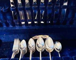 Elegant Holmes & Edwards Silverplate Flatware, "Lovely Lady" 38 piece Set in Blue Velvet Lined Wooden Box.