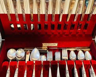 Gorgeous Community by Oneida, "Morning Star", 86 Piece Set in Original Box!