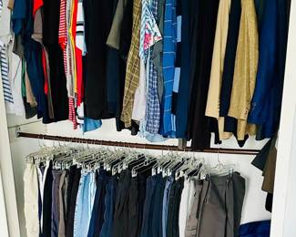 Overview of the Selection of Mens Clothing Available with Brands Including Geoffrey Beene, Black Brown, Polo, Timberland, Roots, Nautica and Run Medium to Large.