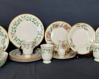 Lenox Christmas Dishes