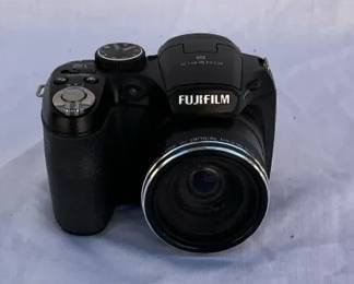 Fujifilm Finepix S1800 Camera