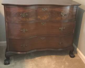 Mahogany Chest Of Drawers