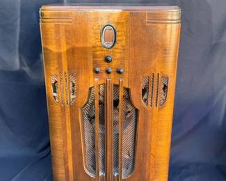 Philco 116x Console Radio