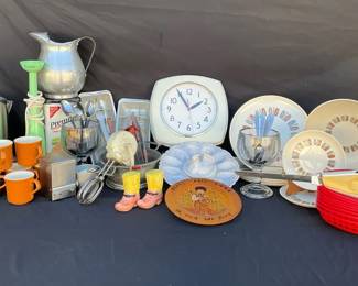 Vintage Kitchen Decor