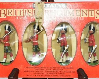 Britains 7245 Gordon Highlanders Hand Painted Metal Models, Set of Six
