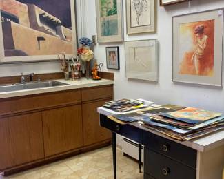 Art and unframed art, art supplies
