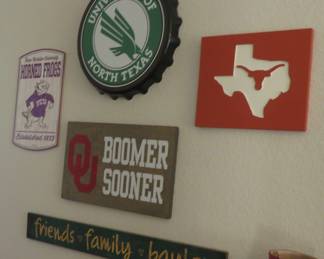 Texas college sports signs