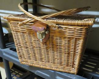 Picnic basket