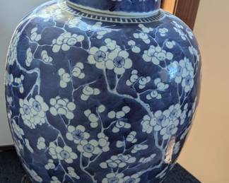 No cracks or chips it perfect condition