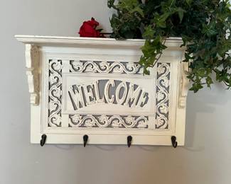 Welcome Shelf, greenery