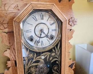 Gibson mantle clock works fine