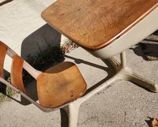 60s school desk 1st to 4th grade size