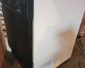 GE portable dishwasher $150
