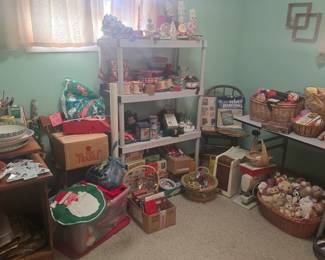 Main floor Christmas 