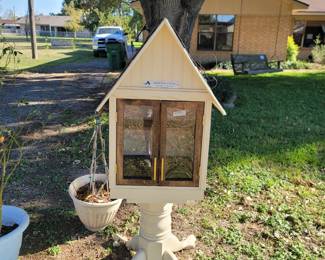 Little Free Library Stand