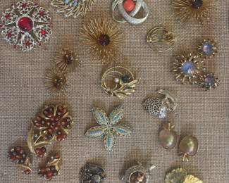 Sarah Coventry jewelry