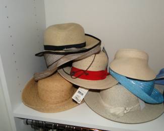 Straw hats many new with tag