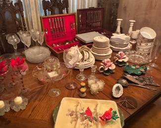 Silverware, vintage dishes