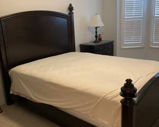 Queen bed. Mattress sold separately 
Espresso finish