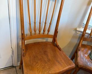 oak dinette chairs (6)