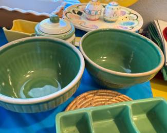 Vintage Over and Back Yellow Ware Bowls