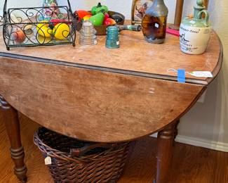 Drop-Leaf Table