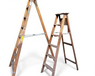 96 Setof2WoodenStepLaddersWerner8ftSmallerUtilityLadder