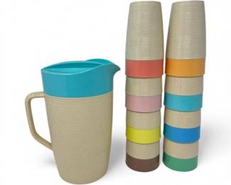 113 RetroVintageRaffiawareThermoTempPitcher8TumblersUSA