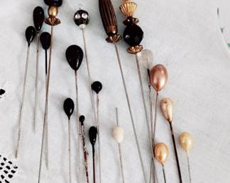 VINTAGE  HATPINS