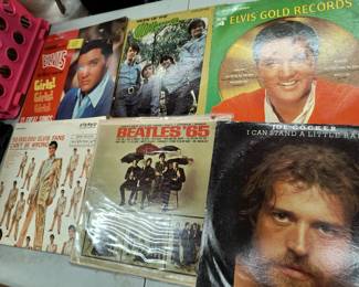 Records Beatles Elvis