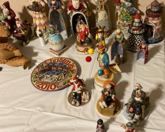 Clowns, Santa’s, snowmen, lighthouse, Christmas plate