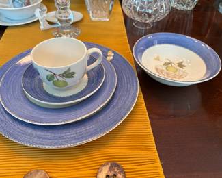 Wedgewood dishes "Sarah's Garden"