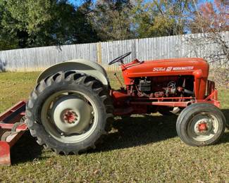 Ford 601 workmaster tractor
Barn kept comes with bush hog, and box blade