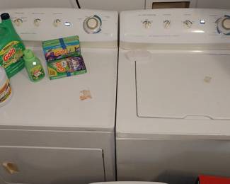 Frigidaire washer and dryer